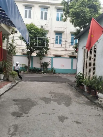 🔷🔷🔷Bán đất tặng nhà một tầng cũ. Ngay trường cấp 1 Nguyễn Trãi, phường Trại Chuối, giá chỉ 2,15 tỷ