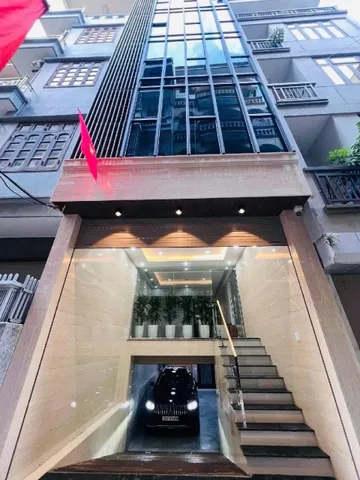 BÁN TÒA NHÀ NGÕ 93 ĐƯỜNG CHÙA BỘC. 120M2 XÂY 9 TẦNG. THANG MÁY.