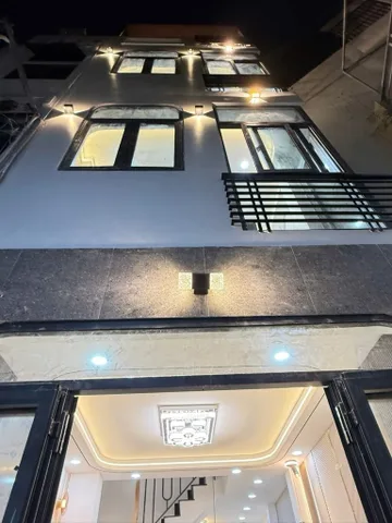 Gấp bán nhà 4 tầng phú nhuận, sổ hồng riêng