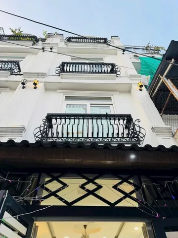 Gấp bán nhà sổ hồng riêng, 5 tầng hoàng công đủ