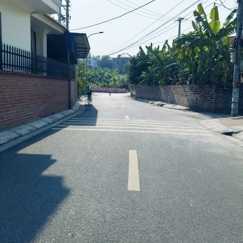 Bán 85 m Hoà Bình khu dân cư đông đúc đường trải nhựa .l/h:076.231.9990 e Thúy
