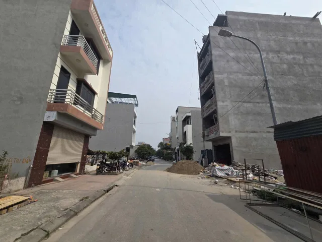 Bán 80m đất dãy LK7 bò sơn 4 mặt đường triệu việt vương. Phường võ cường tỉnh bắc ninh