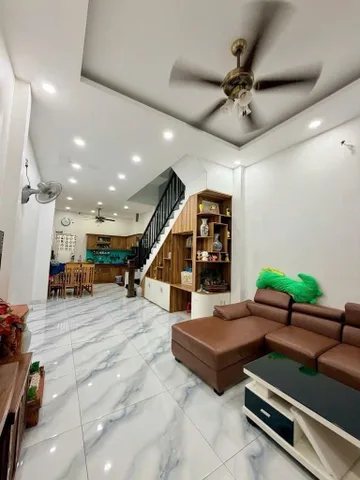 Bán Nhà Bình Thành Bình Tân , 4mx15m , HXH , Đúc 2 Lầu 4PN , Hỗ Trợ Vay Bank , Nhà Mới Ở Liền