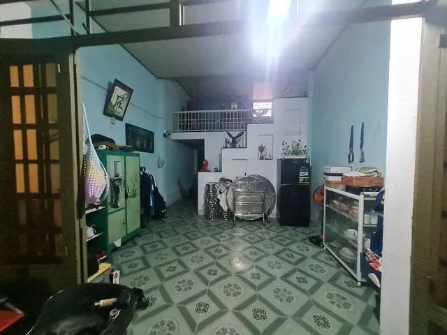 Nhà mặt phố Mẹ Nhu giá chỉ nhỉnh gần 7 tỷ