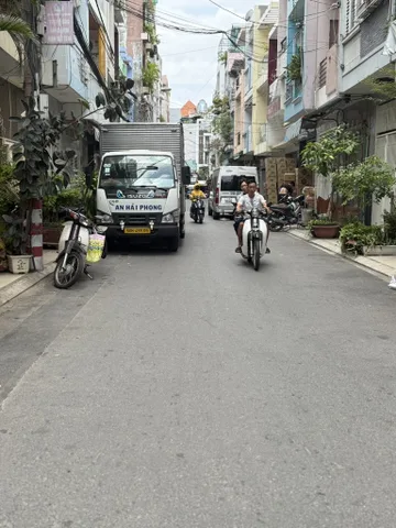 ĐƯỜNG 8M, CÓ VỈA HÈ, NGAY LÊ VĂN SỸ, PHẠM VĂN HAI, NGUYỄN TRỌNG TUYỂN, 63M2 x 5 tầng. 14 tỷ 800