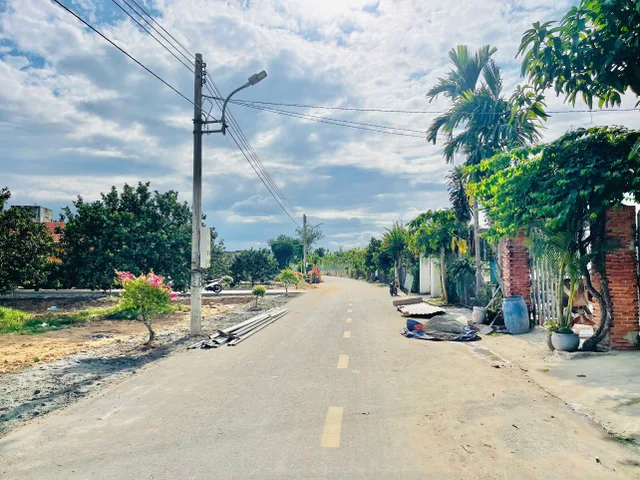 Bán đất 250m² có sẵn 100m² thổ cư ngang 5m giá 900 triệu tại Xã Trừ Văn Thố