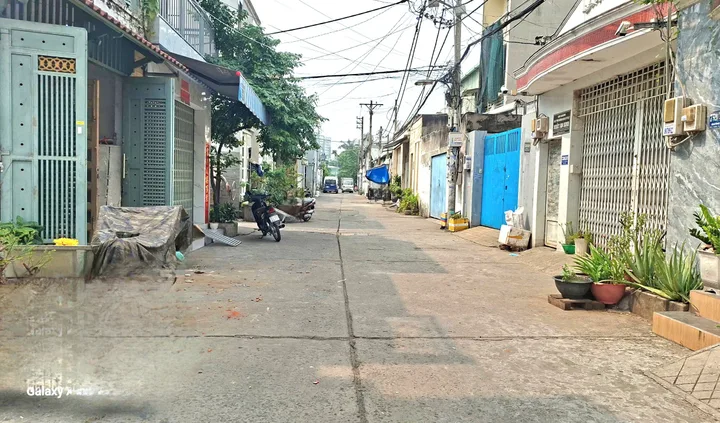 Nhỉnh 4ty, nhà Hương Lộ 2- Dt (4×12m) Shr hoàn công đủ - Hẻm xe tải vu vi thông tứ tung