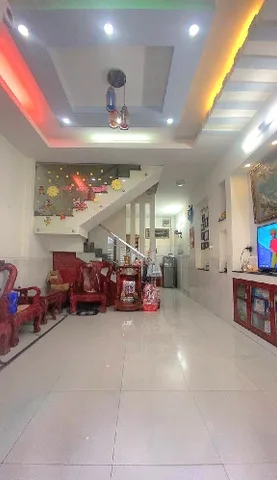 BÁN NHÀ ĐẸP CẠNH TÂ.N KỲ TÂN QUÝ - HẺM XE HƠI - 4PN - ( 4.2X18M )