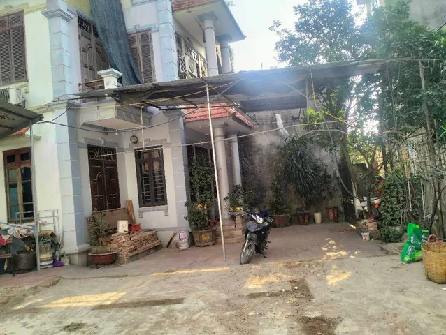 Bán nhà 200m² full thổ cư ngang 10,4m giá 24 tỷ tại Đường Nguyễn Khoái Phường Lĩnh Nam