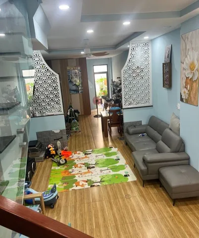 Bán nhà mặt tiền đường, phường Phước Bình, Quận 9, Diện tích 102m2, 2 tầng hoàn công.