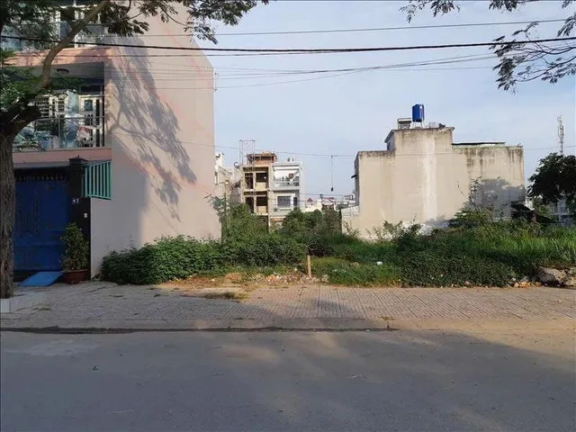 Bán nhanh trước tết 104m² full thổ cư ngang 5,7m giá chỉ 4.75 tỷ tại vai réo Xã Phú Cát trung tâm Hoà Lạc