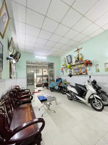 D2051 ⚡️⚡️ nhà trong chợ Nguyễn Văn Quá Q12, SHR, Vuông, 4x30m, 4.x tỷ