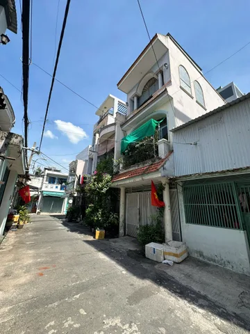 Bán nhà riêng tại Dương Văn Dương, Tân Phú, 50m2, hàng hiếm tại gần trung tâm, sổ hồng riêng