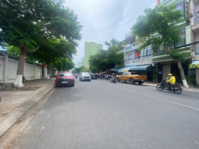 Bán nhà 60.9m² có sẵn 50.9m² thổ cư ngang 3.27m giá 7.5 tỷ tại Phường Bắc Nha Trang