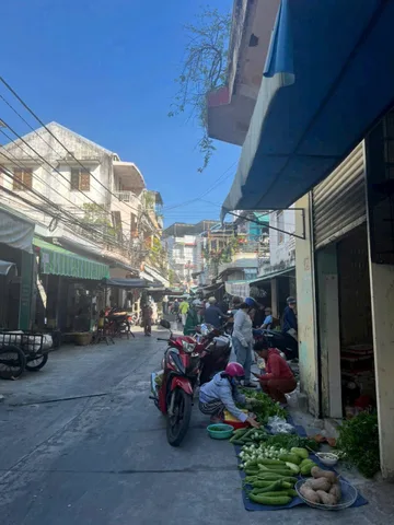 NHÀ MẶT TIỀN KINH DOANH TRUNG TÂM PHỐ, ĐƯỜNG RỘNG 8M THÔNG 2 ĐẦU, SẮN SỔ, GẦN CHỢ, TRƯỜNG HỌC