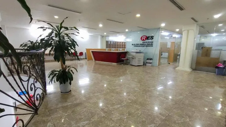 BÁN TÒA NHÀ MẶT PHỐ YÊN LÃNG. ĐỐNG ĐA. 406M2 - 10 TẦNG. THANG MÁY.
