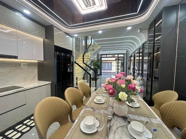Bán nhà Thạnh Xuân 24 Thới An Quận 12, hẻm xe hơi, 1 trệt 1 lửng 3 lầu, nội thất đầy đủ, sổ hồng riêng, giá 6 tỷ nhỉnh.