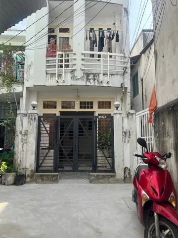 Bán gấp nhà 2pn 2wc hẻm đường Lê Văn Thịnh Cát Lái Q2 cũ ngay chợ Cây Xoài dt đất 55.1m² full thổ cư ngang 4.2m nở hậu 4.7m giá 5.4 tỷ