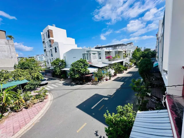 Bán nhà 56m² full thổ cư ngang 4m giá 6.8 tỷ tại Phường Nam Nha Trang