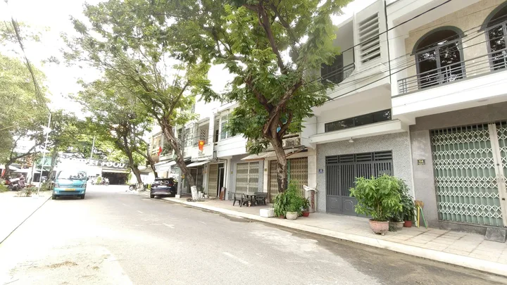 Bán nhà 74.9m² có sẵn 74.5m² thổ cư ngang 4m giá 7.5 tỷ tại Phường Nam Nha Trang