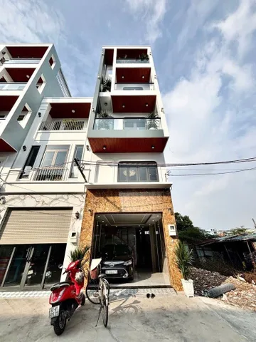 Nhà Mới Xây 4 Lầu Ngay Hương Lộ 2 Bình Tân- Thang Máy - Hẻm 12m - DT: 68m2 (4mx17m) - Ở Liền - Nhỉnh 8 Tỷ TL Mạnh