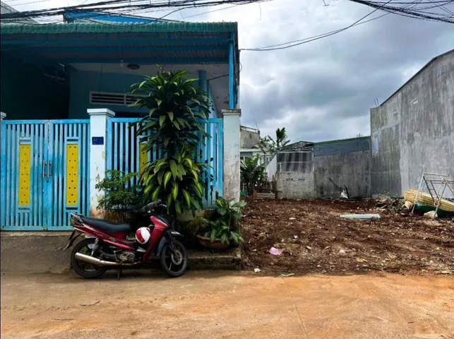 ĐẤT ĐẸP TRUNG TÂM PHỐ ĐƯỜNG RỘNG 2 Ô TÔ NÉ NHAU GIÁ TỐT