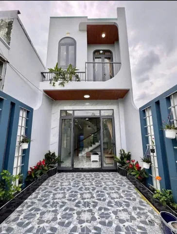 Hạ giá 100 triệu bán gấp nhà 1 trệt 1 lửng mới xây nằm cuối đường Huỳnh Văn Nghệ