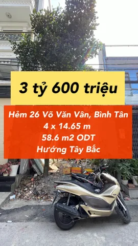 Đất đường nhựa thông xe tải chạy Võ Văn Vân