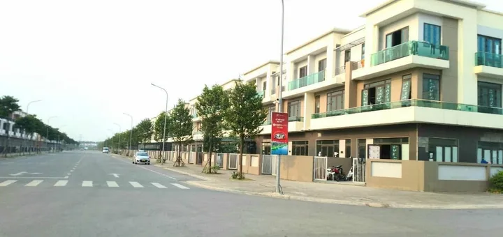 Bán Shophouse Sh2 Centa City đã hoàn thiện ngay trục chính kinh doanh sầm uất