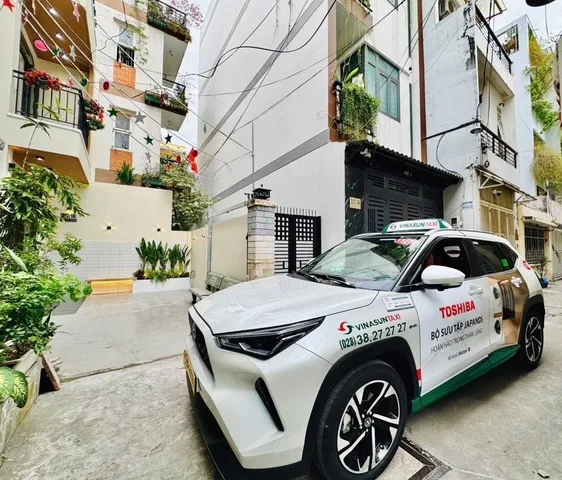 Bán nhà sổ hồng riêng, nhà mới hẽm xe hơi