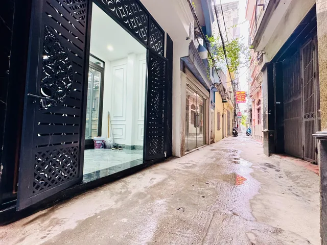 BÁN NHÀ ĐƯỜNG TRẦN DUY HƯNG. CẦU GIẤY. 50M2 - 6 TẦNG. THANG MÁY.