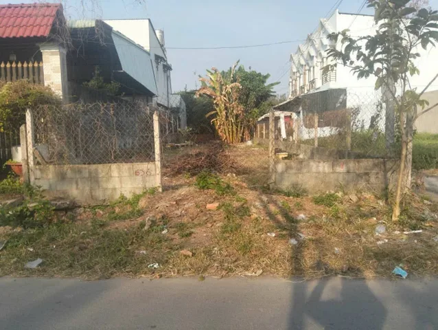 Đất thổ cư mặt tiền nhựa đường Lê Thị Ngà xã Phước Vĩnh An Củ Chi TPHCM, DT: 7x35m.