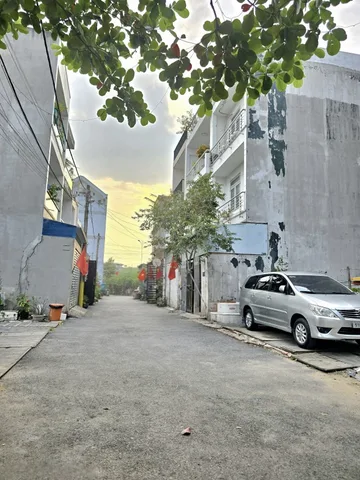 🚗 BÁN NHÀ 2 TẦNG - 54M2( 4.9*11), HOÀN CÔNG, ĐƯỜNG 6M, KHÔNG QH, ĐƯỜNG 6M. GẦN TRƯỜNG CĐ CÔNG THƯƠNG - PHÚ HỮU, THỦ ĐỨC. (T)