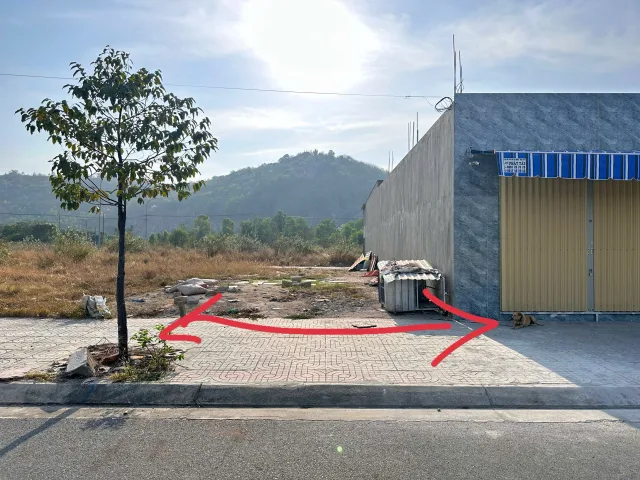 Bán đất 102.6m² có sẵn 99.7m² thổ cư ngang 5m giá 1.92 tỷ tại Phường Long Hương