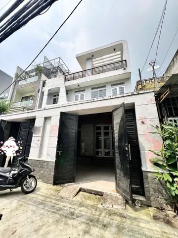 Nhà Chiến Lược Gần Tên Lửa - Hẻm 8m - DT: 200m2 (10mx20m) - Đúc 2 Lầu - Nhỉnh 16 Tỷ TL Mạnh
