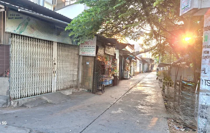 Hai mặt tiền kinh doanh Hồ Học Lãm, An Lạc. Dt (5×22m)- 5.5 ty- hẻm xe tải thông- Shr