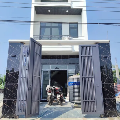 Bán nhà mặt tiền đường nhựa Tân Vĩnh hiệp Tân Uyên bình dương ngay phường