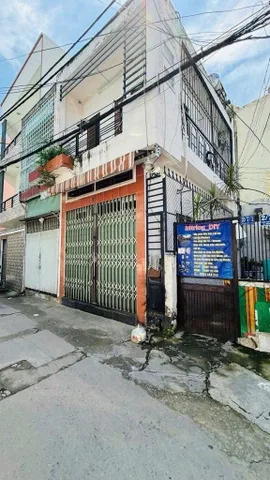 Bán nhà 2 tầng gần bv gia định