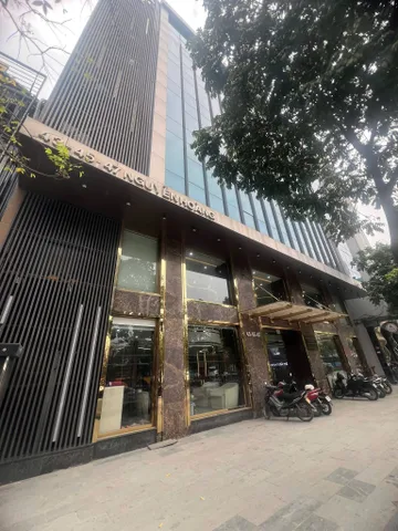 BÁN TÒA NHÀ MẶT PHỐ NGUYỄN HOÀNG. MỸ TÌNH. 170M2 - 8 TẦNG. THANG MÁY. MT 24M.