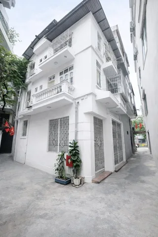 Bán nhà đẹp phân lô Trịnh Đình Cửu! Lô góc 2 mặt ngõ thông, 1 nhà ra phố – 47m2 4 tầng chỉ 12.68 tỷ