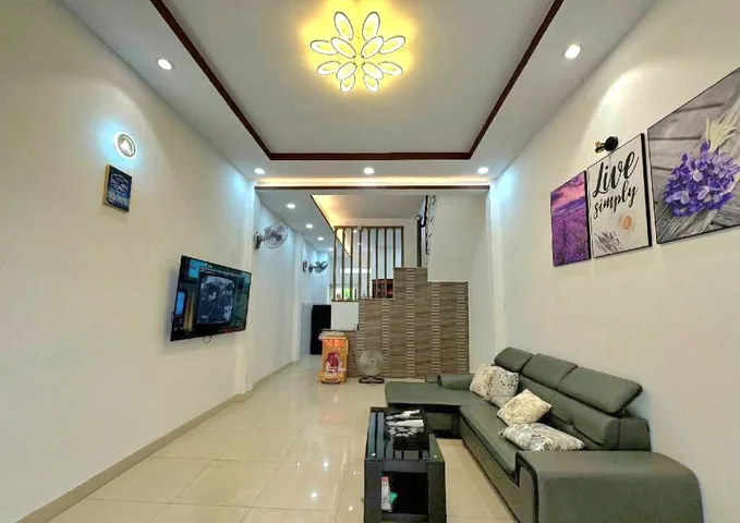 BÁN NHÀ ĐẸP SÁT LÊ VĂN QUỚI - NGÃ TƯ 4 XÃ - HẺM ÔTÔ - ( 4X12M )