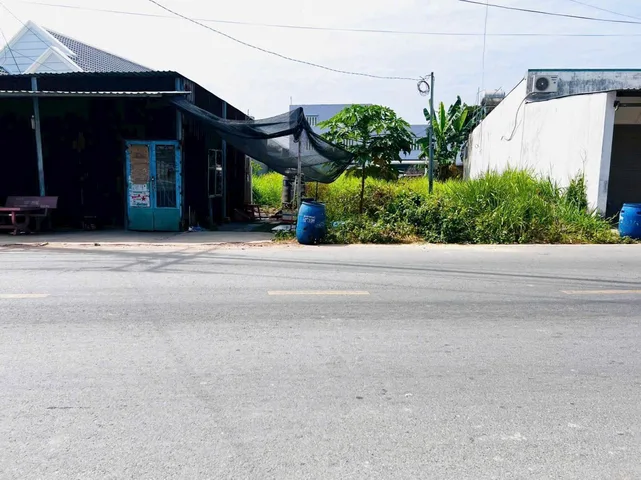 (L381) Đất mặt tiền Nguyễn Kim Cương, xã Tân Thạnh Đông, dt 172m2 = 7m x 26m, giá 4 tỷ