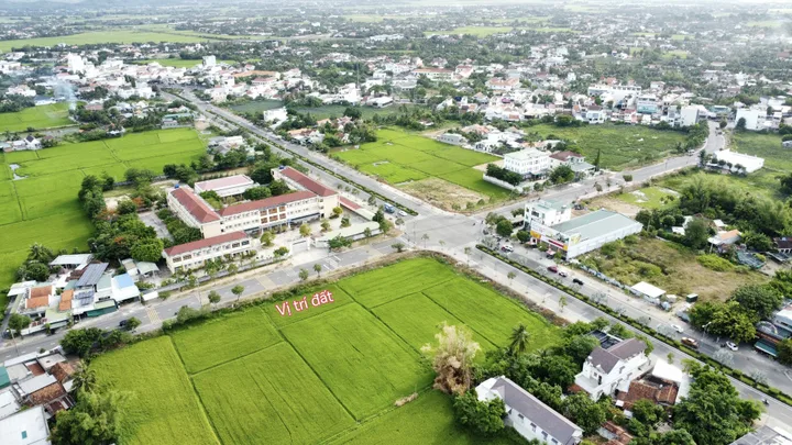 Bán đất 392m² full thổ cư ngang 22m giá 13.5 tỷ tại Phường Ninh Hòa