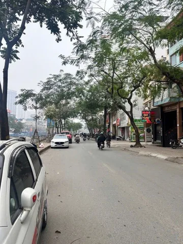 BÁN NHÀ ĐƯỜNG NGUYỄN LÂN. THANH XUÂN. 7 TẦNG. THANG MÁY. 16 PHÒNG.