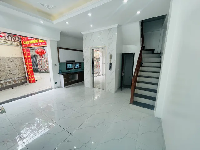 NHÀ MỚI 6 TẦNG – THANG MÁY NHẬP – Ô TÔ 7 CHỖ ĐỖ CỬA - GẦN CẦU THƯỢNG CÁT - FULL TIỆN ÍCH - GIÁ TỐT NHẤT 6.x tỷ