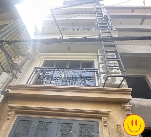 Kế  Nguyễn Chí Thanh, CCMN sổ 55m, 7 tầng thang máy, nhú nhẹ 14 tỷ