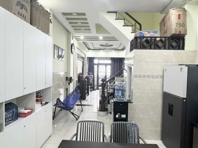 Bán nhà 60m² có sẵn 57m² thổ cư ngang 4m giá 5.8 tỷ tại Phường An Lạc
