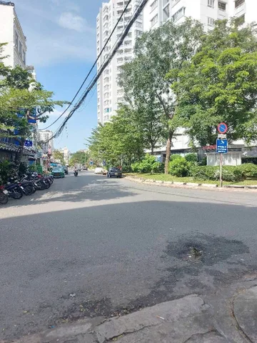 8.x TỶ - MẶT TIỀN KINH DOANH HUỲNH MẪN ĐẠT Q.5 - 6 TẦNG BTCT - DTSD TẦM 35M2