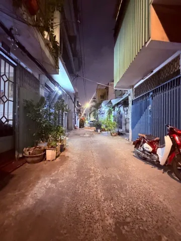 NHÀ NGANG 5M - 4 TẦNG NGUYỄN BIỂU Q.5 - HẺM 3M THÔNG GẦN MẶT TIỀN ĐƯỜNG - 8.x TỶ