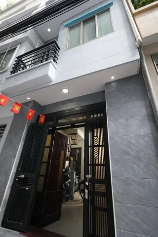 Nhà đẹp Lê Văn Lương! Mặt ngõ thông, nội thất xịn đẹp ở ngay – 47m2 x 5 tầng chỉ 13.38 tỷ